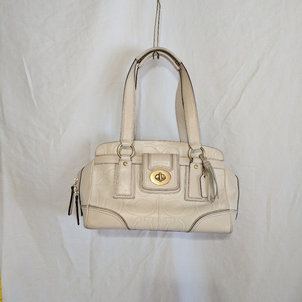 AUTHENTIC Coach shoulder bag